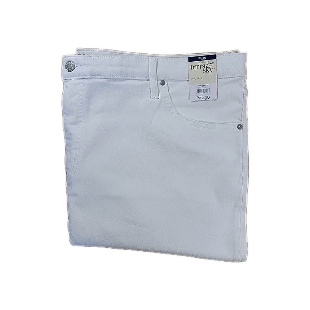 Terra and Sky Women's Plus Size PETITE CORE STRAIGHT JEANS WHITE‎ SIZE 26